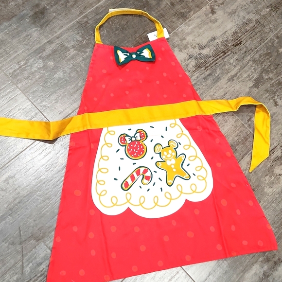 Disney Christmas Kids Apron NWT - Picture 1 of 4